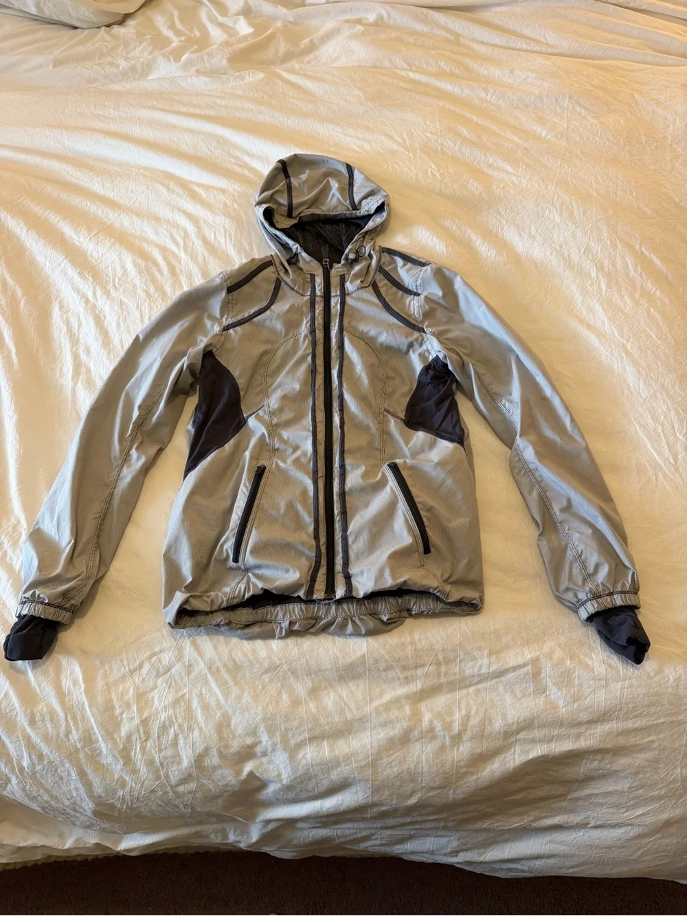 Lululemon Women's Gray white pinstripe Hooded Full Zip Jacket Activewear